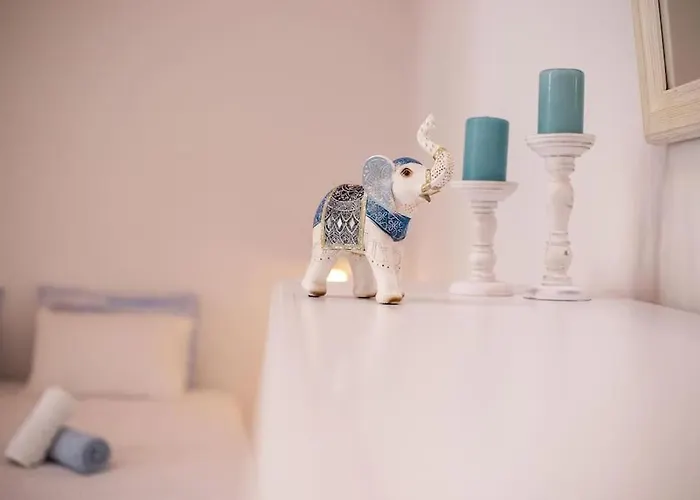 Traditional Luxury House *