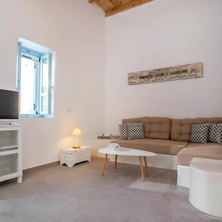 Traditional Luxury House Apartment Kalithies